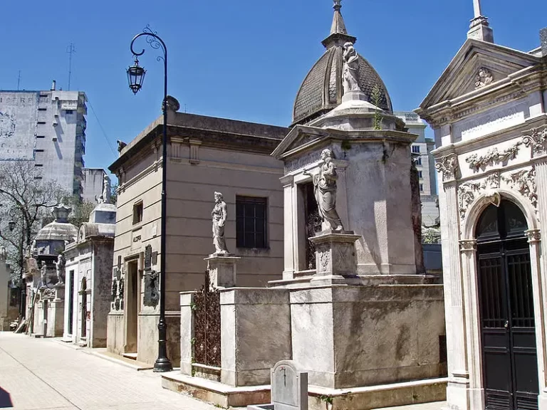 Cmentarz de la Recoleta, Buenos Aires, Argentyna, sprzątanie grobów, opieka nad grobami, sprzątanie grobów Śląsk i Zagłębie, opieka nad grobami Śląsk i Zagłębie