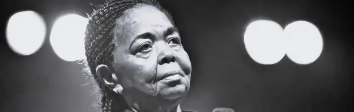 Cesária Évora – Bosonoga diva